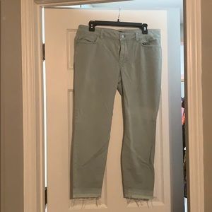 White house black market light green cropped jeans